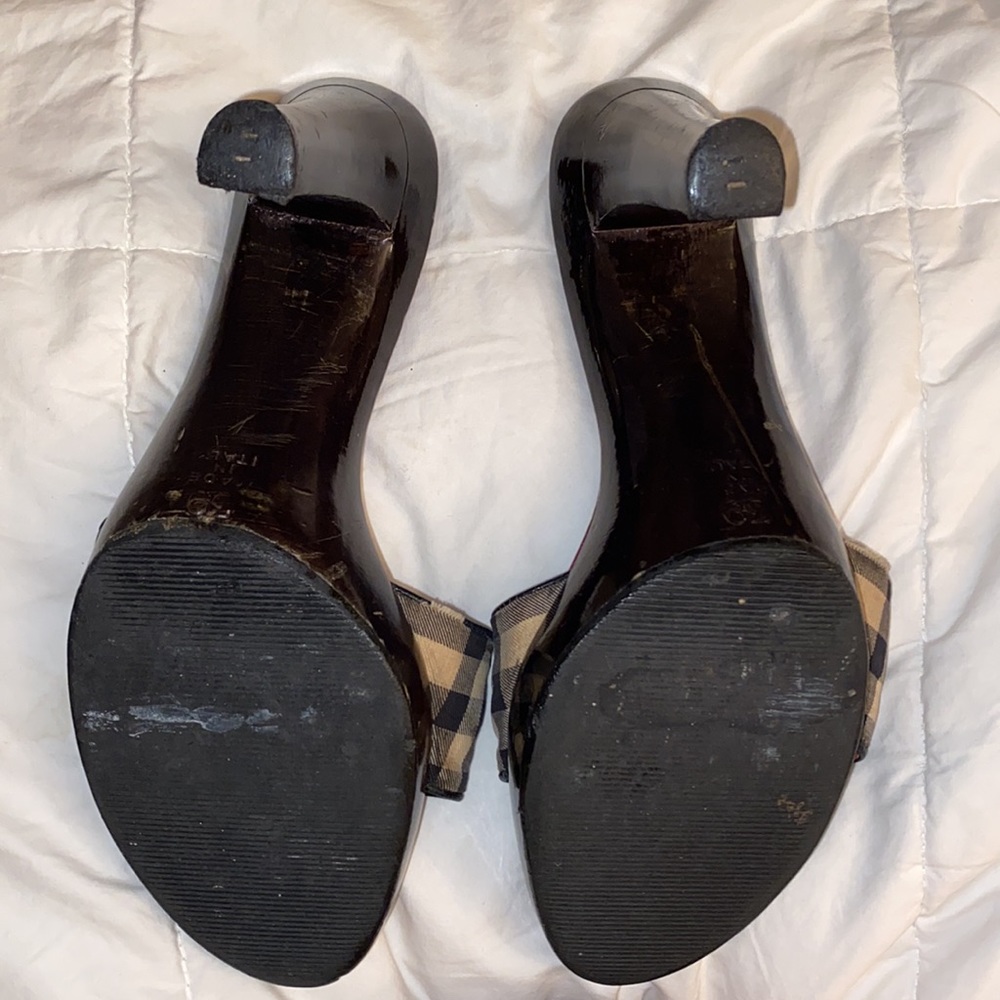 Burberry Platform Slides Tan Check Pattern. - image 8